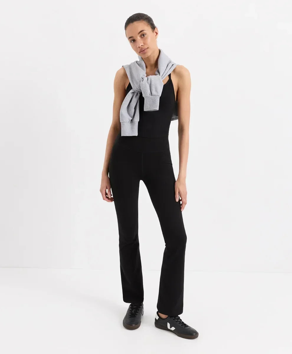 on the go-to contour bootcut legging