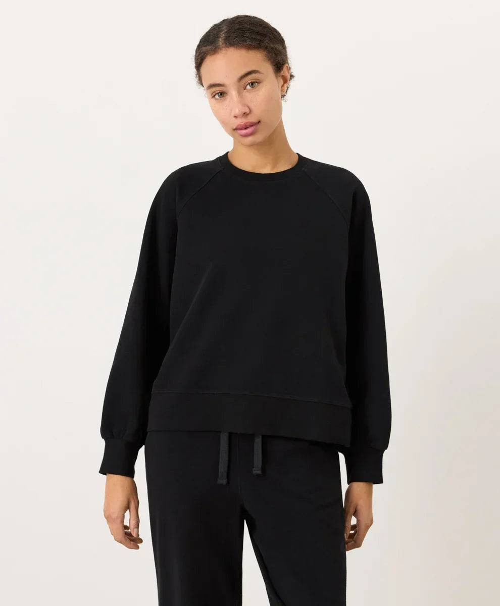 cloudknit raglan crew